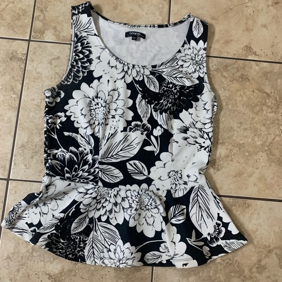 George Tops - ⛄️CLEARANCE⛄️ George peplum top